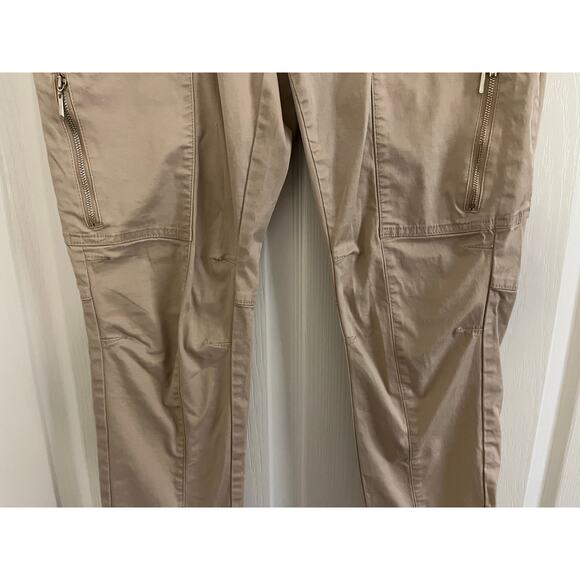 White House Black Market Pants Tan Skinny Leg Cut Cargo Pants Size 6 - Picture 4 of 16